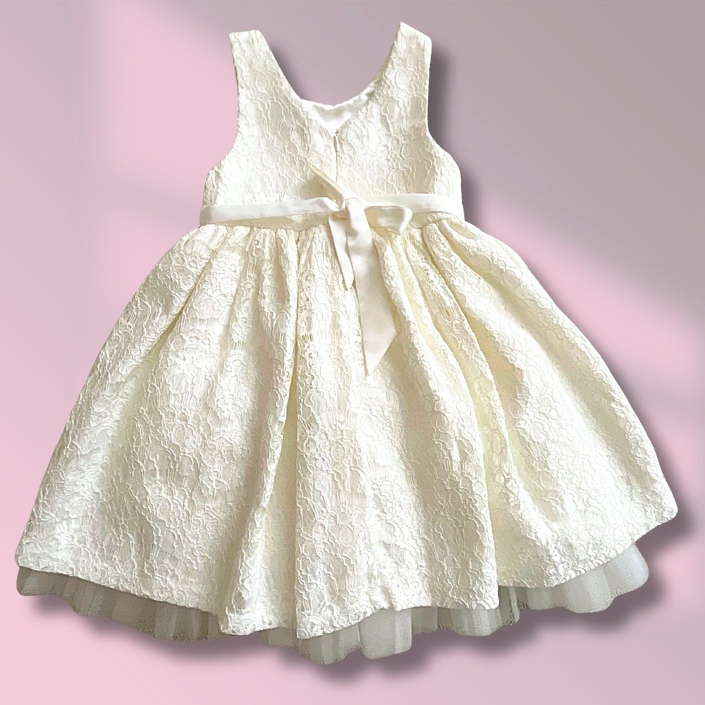 American Princess Size 6 Cream Ivory Lace & Tulle Underneath Rhinestone Waist - Picture 2 of 2